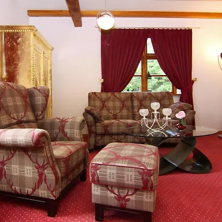 Monika In Im Bernstein Holiday home *